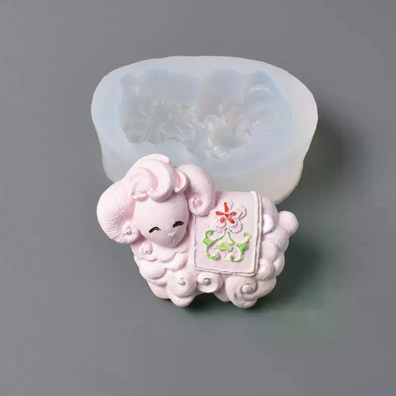 かわいい羊の形をしたシリコンモールド。ケーキのデコレーション - Soap Making Easy のレビューと価格